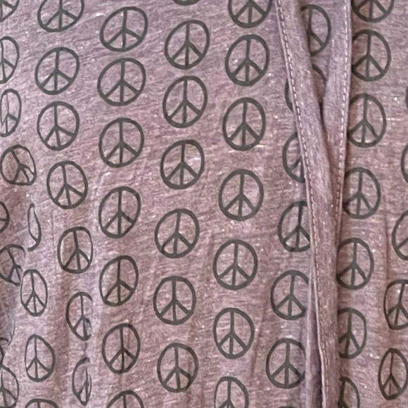 NWT Babu Long Sleeve Hooded Lightweight Yoga   Shirt with Peace Symbol | Size L - Picture 8 of 10